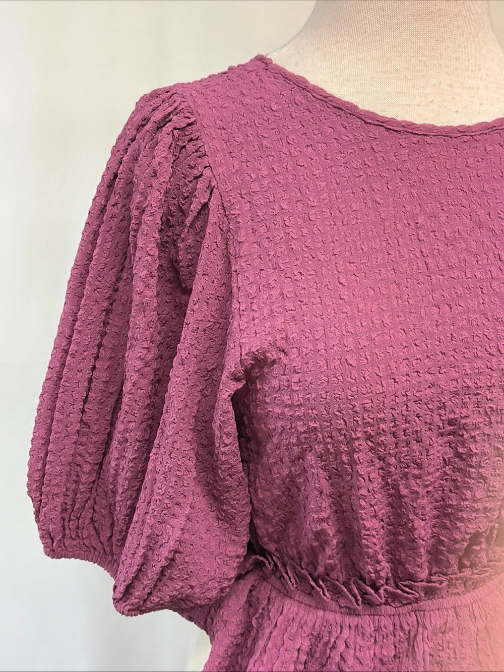 Free People Womens Large Puff Short Sleeve Swiss Dots Crinkle Open Back Blouse